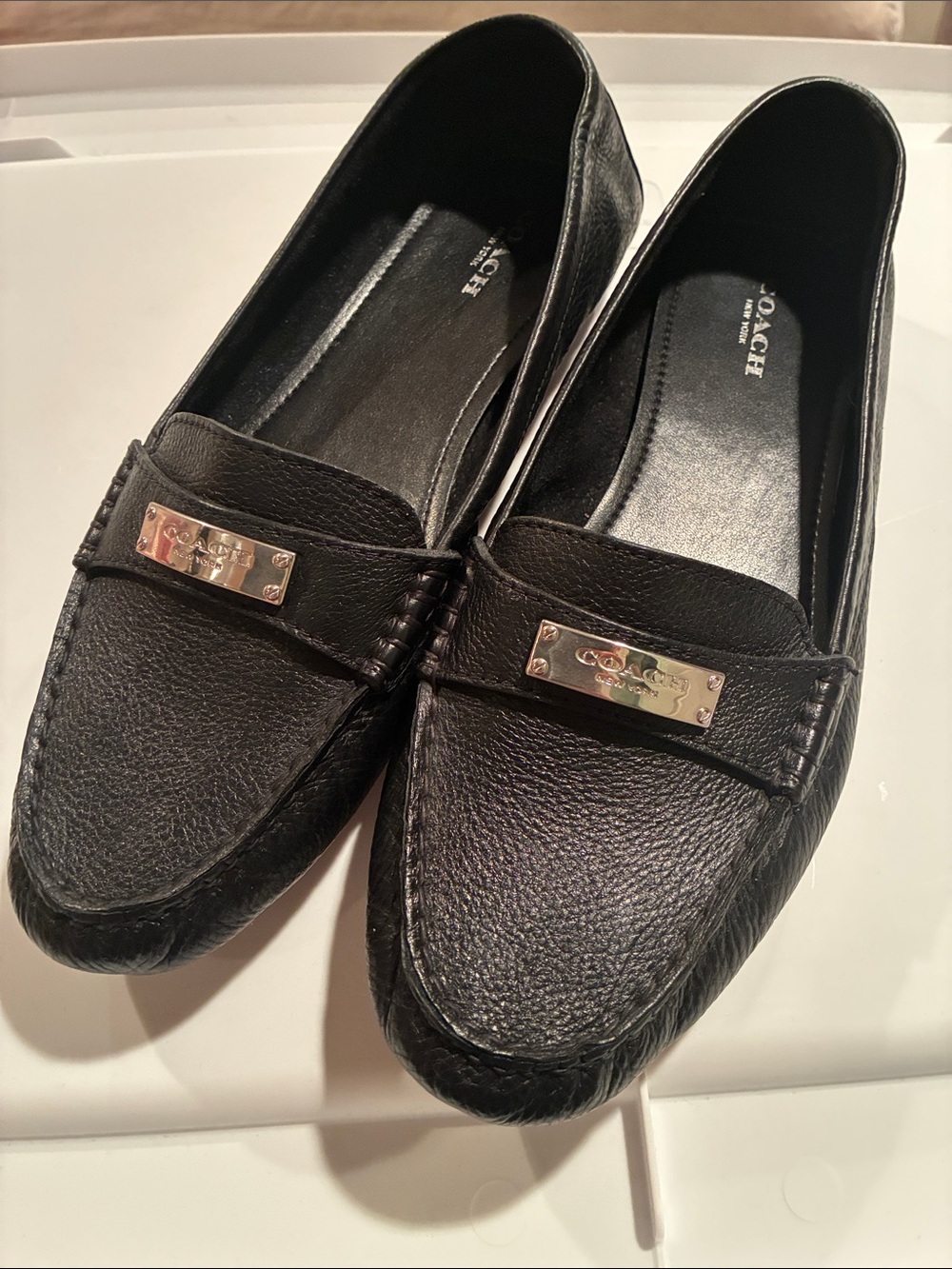 Women’s 9.5B Coach Fredrica Black Leather Driving Loafers